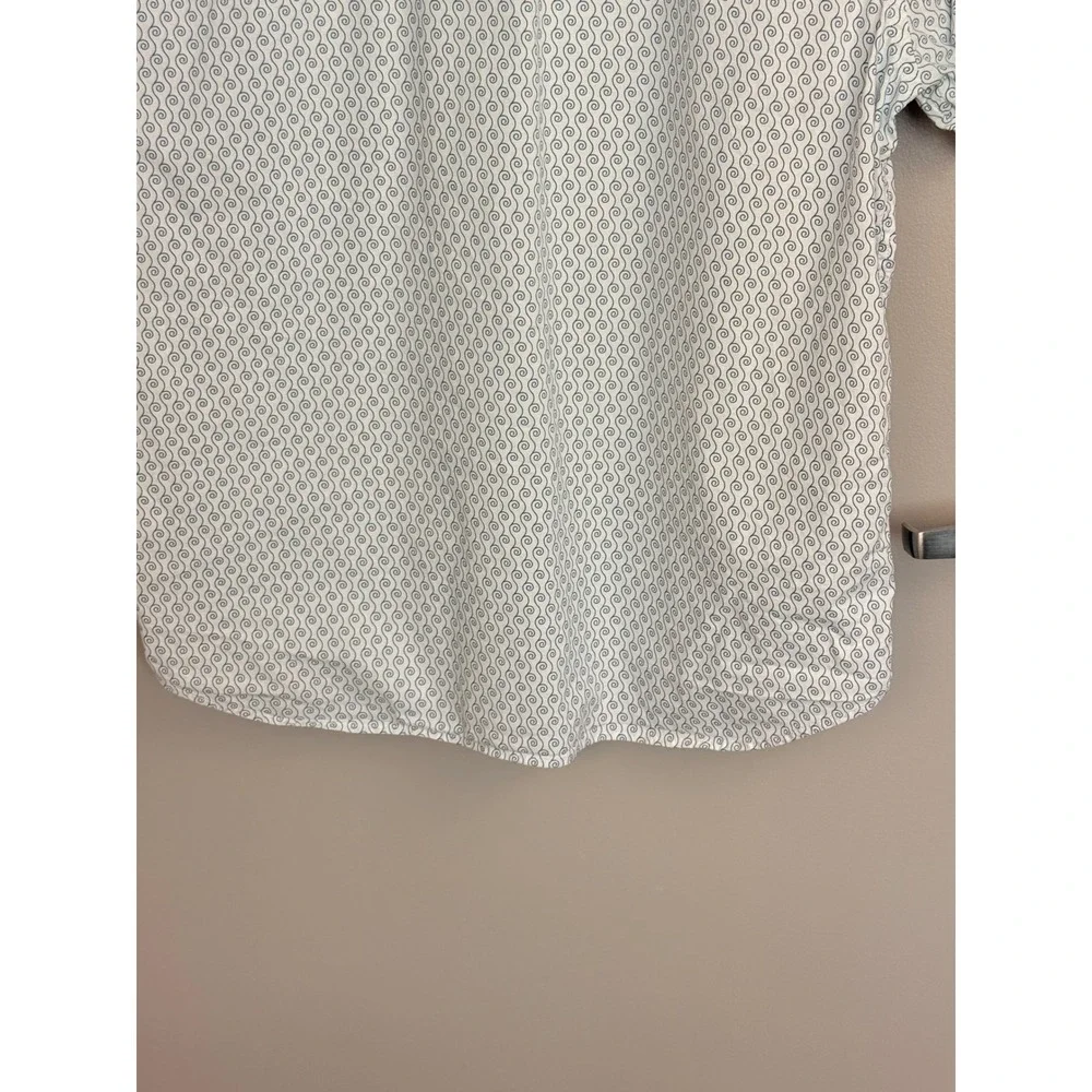 Banana Republic Button Down Mens L White Blue Cotton Stretch Swirl Short Sleeve